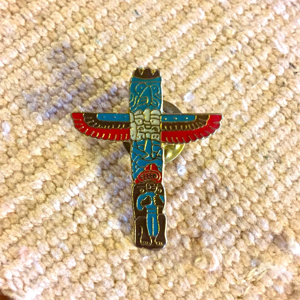 Totem Pole Pin brooch Native American enamel